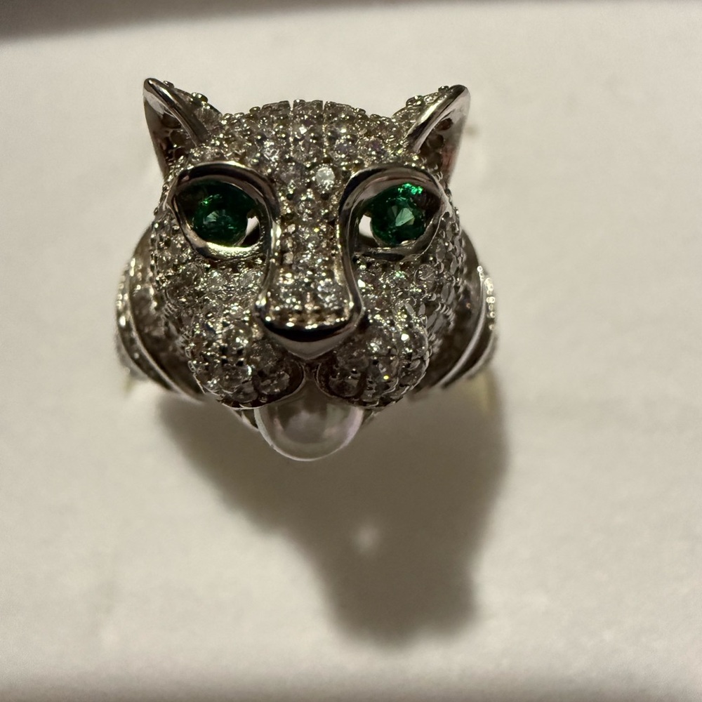 Panther cat  cubic zirconia pearl ring .925